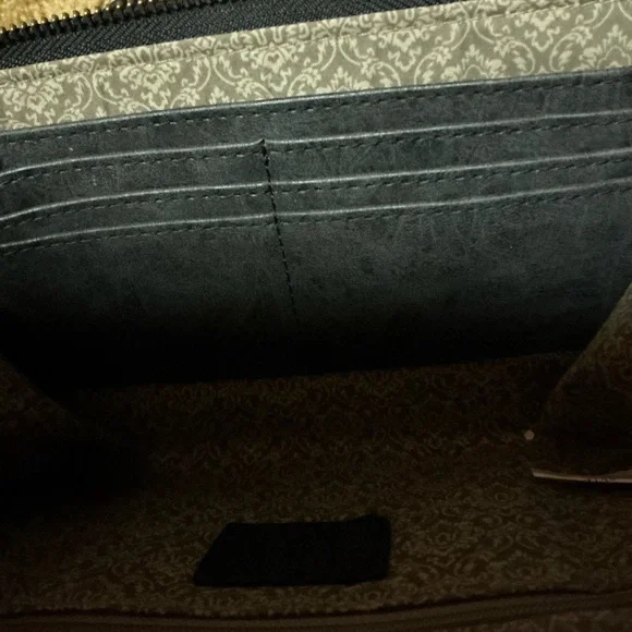 Joy Susan Black Vegan Leather Crossbody Purse with Wristlet Strap - Picture 4 of 11